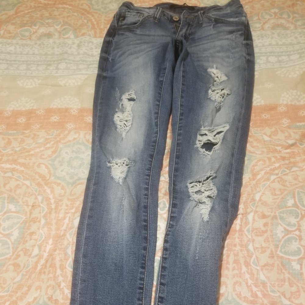 LIGHTLY USED kANcAN
